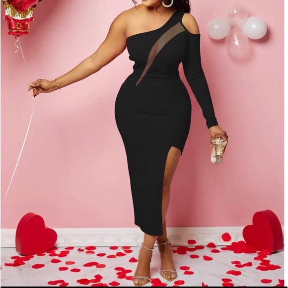 LEMONTE COUTURE Dresses & Skirts - 🔥One Shoulder cutout long sleeve dress.🔥